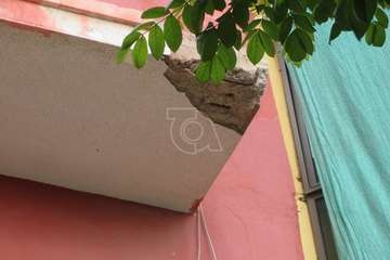 Intervención de los bomberos en el número 40 de la Avenida de la Constitución en Los Llanos de Telde/TA.